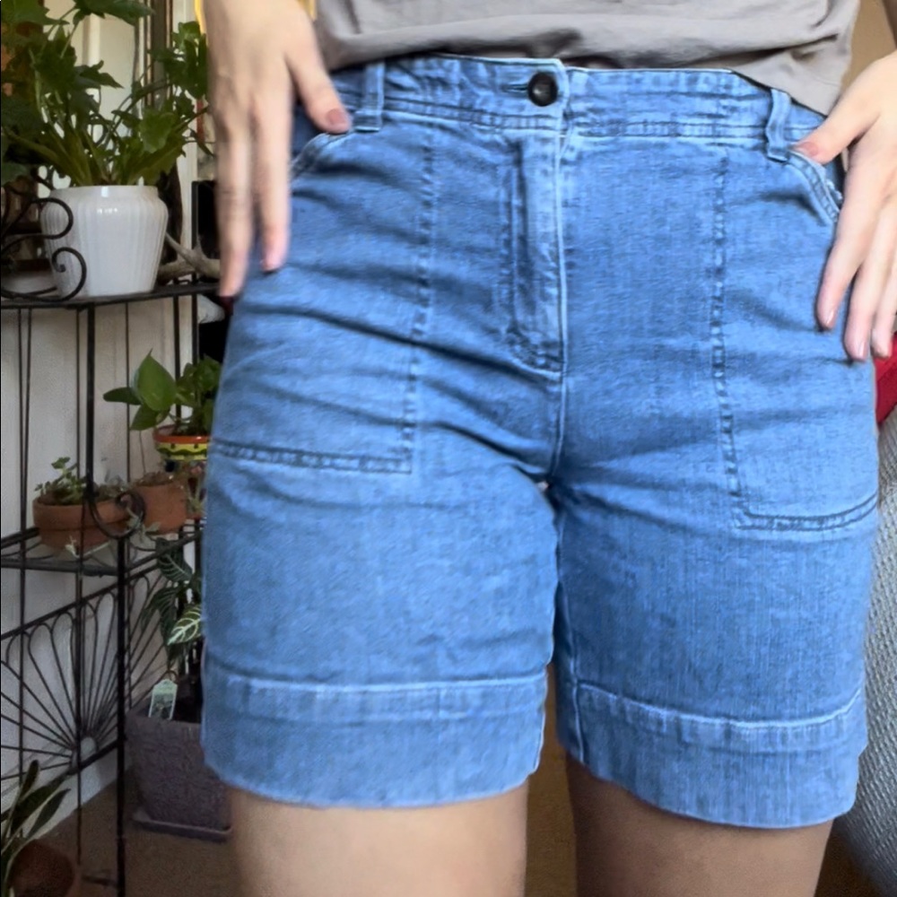 High waisted vintage bermuda shorts